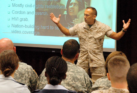 Colonel Bryan Salas, director of Marine Corps Public Affairs visite Dinfos. Photo by Mr. Frank Urben.